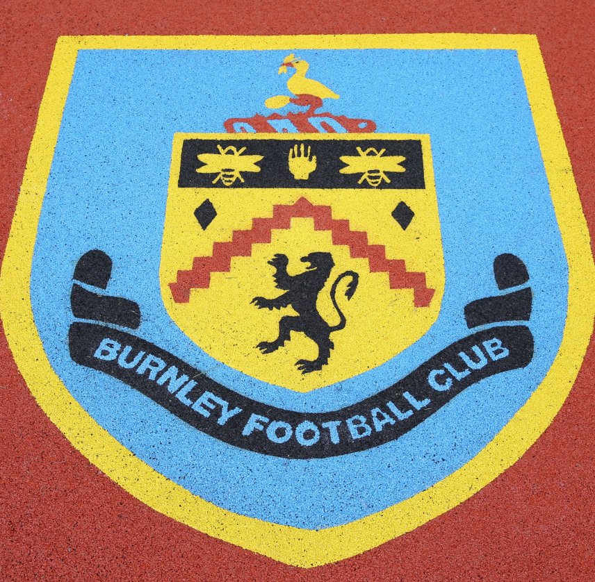 Which is the "bigger" club? 

RT - Blackburn Rovers
❤️ - Burnley