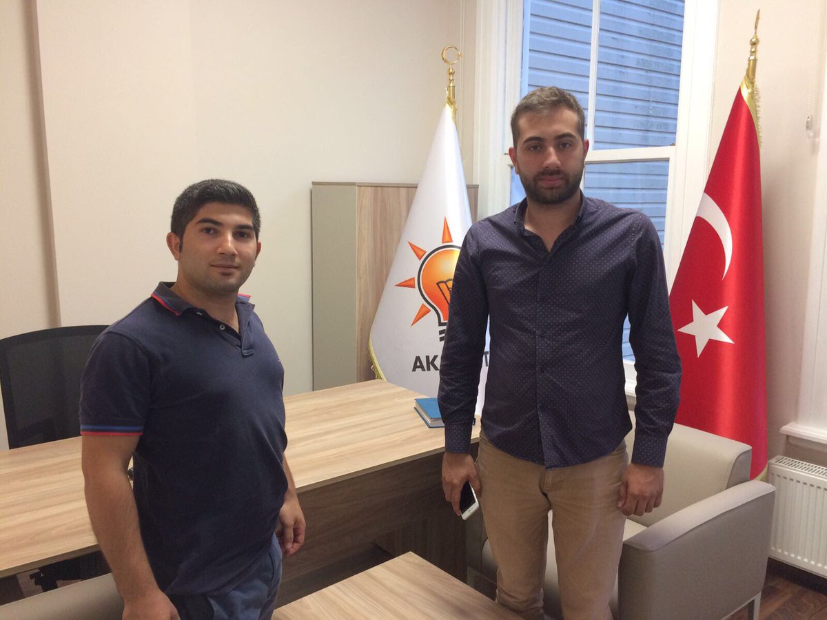 Sarıyer Merkez Mah. Başkanlıgına Ahmet Şahin Başkanımız Atanmıştır.Hayırlı Olsun <a href="/tahaayhan/">Taha AYHAN</a> @AhmetYlLDIZ <a href="/alperodabas08/">Alper ODABAŞ</a> @MEHMETNERGS1