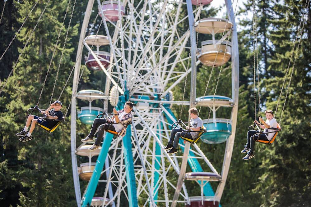 VisitKitsap's tweet photo. Hold on to your hat! The Kitsap County Fair opens today! Don't miss the old-fashioned family fun through 8/27. https://t.co/7jVeos5a71 https://t.co/8JXG4Cvdlb