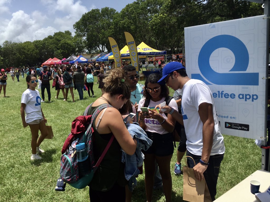 theselfeeapp's tweet photo. Yesterday #TeamSelfee was at the Sagrado HomeComing Fest, promoting #TheSelfeeApp. We want to thank the @ConsejoSagrado for their invitation https://t.co/NTg3GnmL71