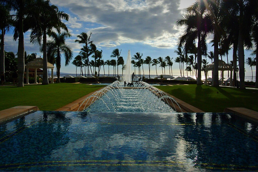 DylanHochVideo's tweet photo. Hawaii photo of the day! #photography #cinematography #maui #hawaii https://t.co/FZABj3yQdm