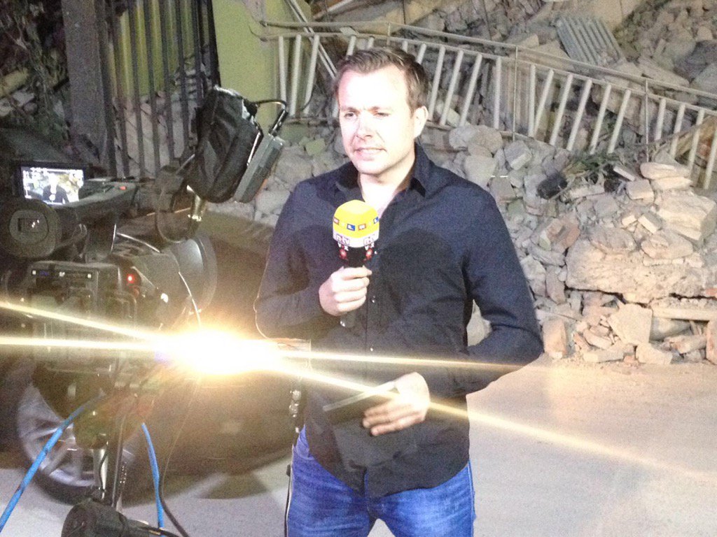 OliverBeckmeier's tweet photo. 1 Jahr nach d #Erdbeben in #Amatrice #Italy #quake 
Menschen dort leiden weiter @tagesspiegel https://t.co/DW7rjG1rBG https://t.co/Rzo3By3Q4D