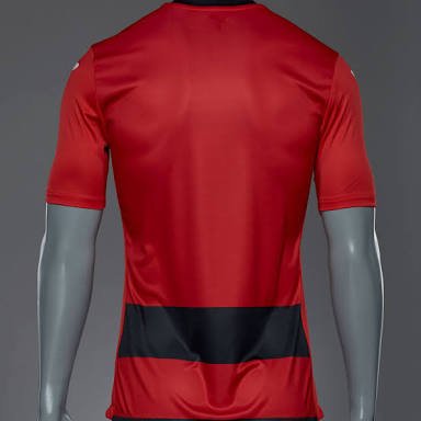 USMAofficiel's tweet photo. Les nouveaux maillots seront dévoilés demain jeudi
➡️ https://t.co/7v9BLjMBnh
#USMA17 #joma 🔴⚫ https://t.co/EZnz9tga6Y