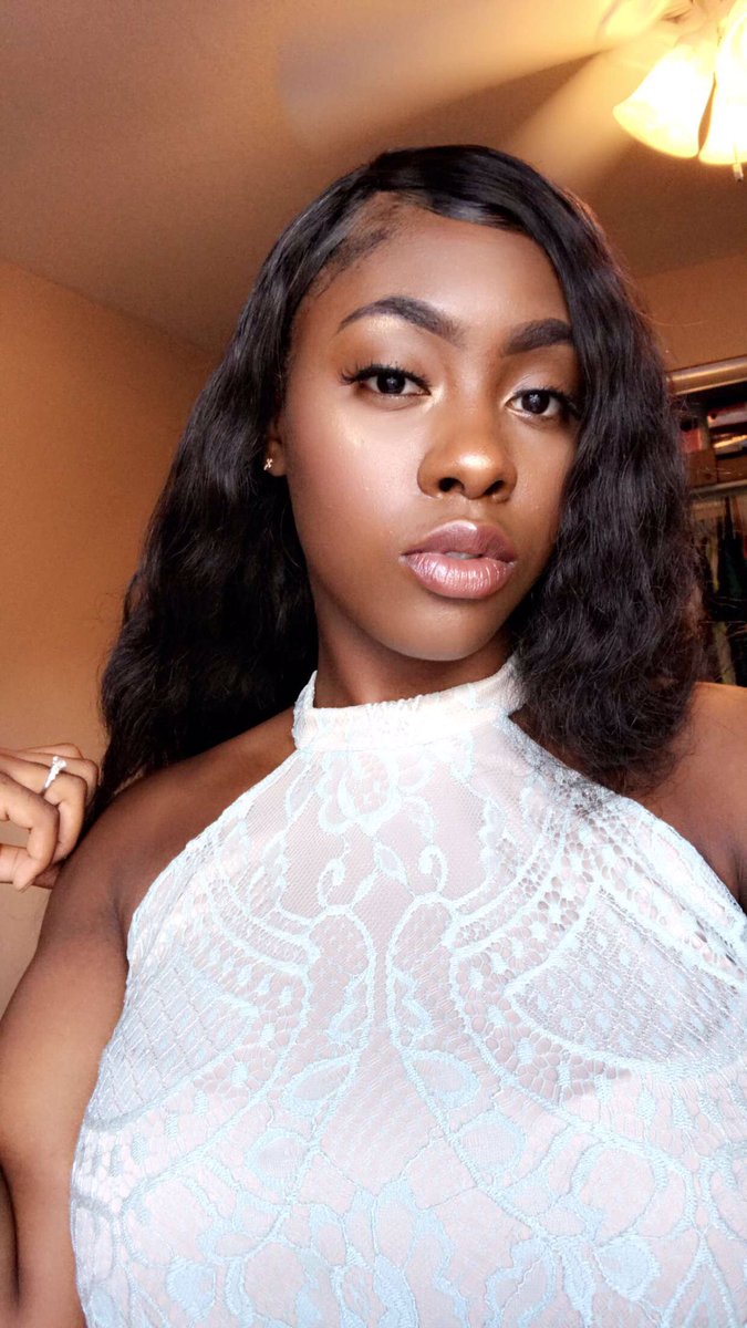 jaaiiibae's tweet photo. Hair from @BonjourBundles and lashes from @LashLandCo in "Honey Kissed" 😍 @ImTheBombDotCom https://t.co/8mcE8QRjzX