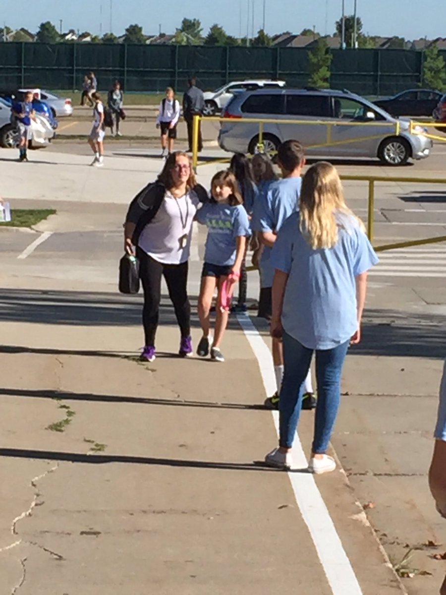AnkenyPRMS's tweet photo. @AnkenyPRMS #LeadCouncil welcomes all students (and families) to school on the first day https://t.co/3YvS6Co1cg
