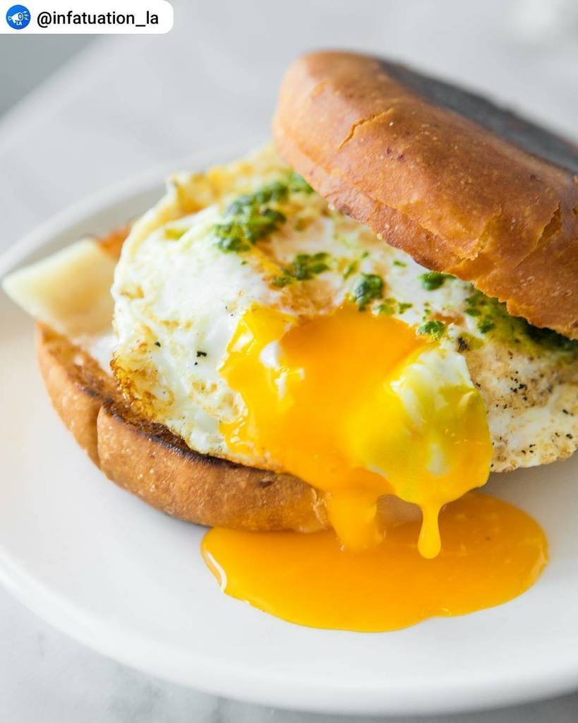 BreakfastbySC's tweet image. Check out @infatuation_la mid-week breakfast list (link in bio)! Cause everyday is a 🥞 day, amirite! ・・・ Whether i… ift.tt/2voT3Mw