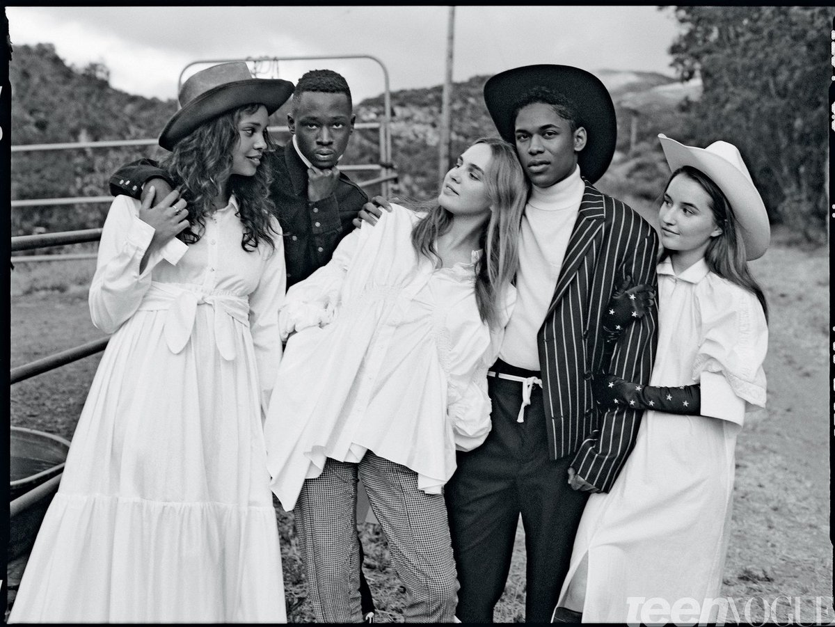 13PorquesBRA's tweet photo. Alisha Boe em nova sessão de fotos para a @TeenVogue. https://t.co/1H0ukyMRlT