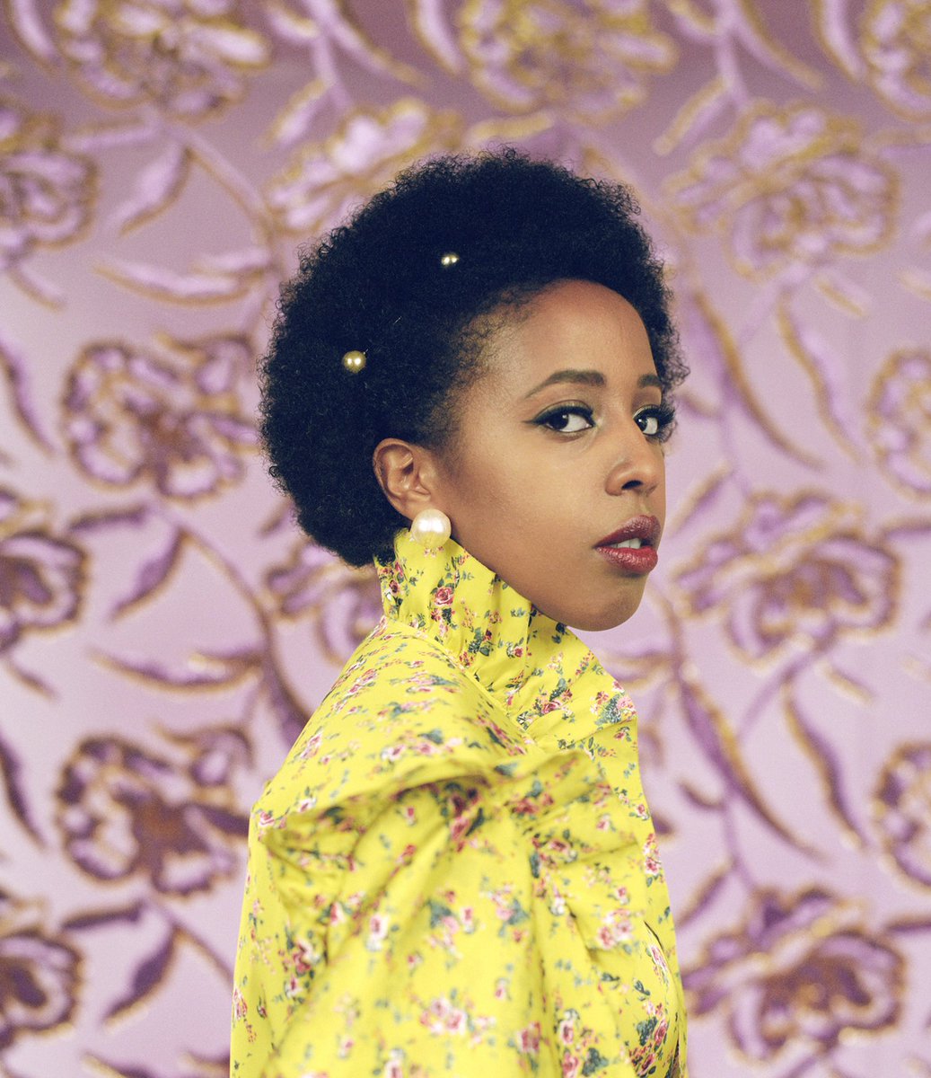 .<a href="/coldspecks/">Cold Specks</a> embraces her most intimate thoughts on “New Moon.” thefader.com/2017/08/23/col…