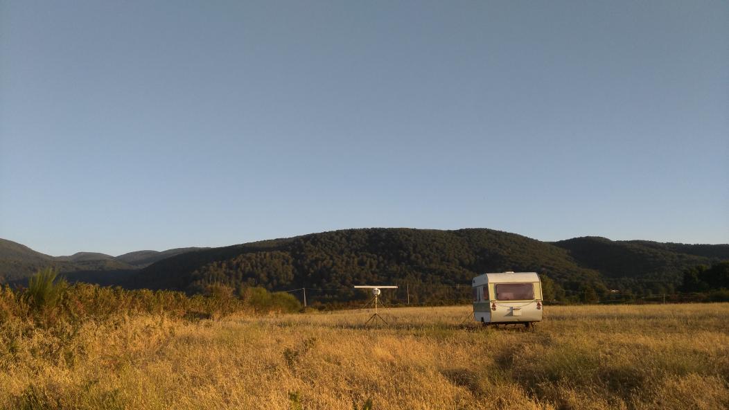 Today and yesterday 2000 migrating raptors at the Strait of Messina mostly Honey buzzards also 1 Egyptian vulture straitobservatory.com/raptor-count/