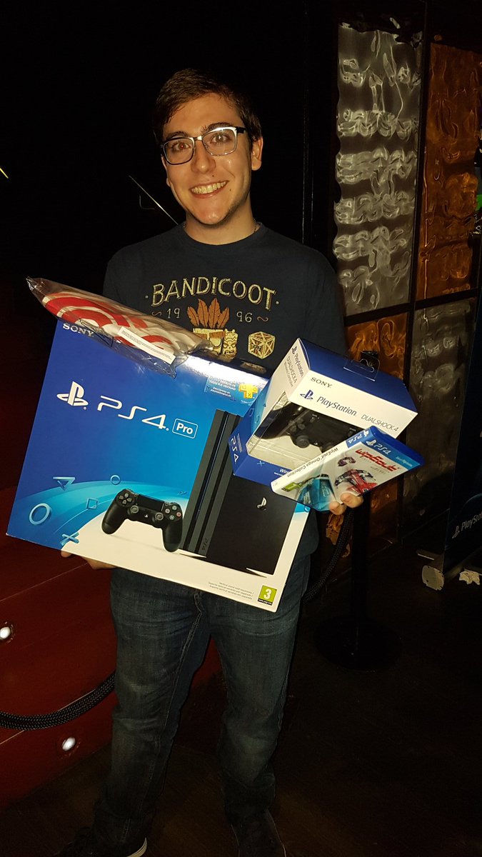 HecmocerPro's tweet photo. Primero fue Wipeout en #E3MadridPS4
Después Matterfall en #MatterfallEnGAME...
¿Qué vendrá ahora, @PlayStationES? 😉😉 https://t.co/ZUR7pRehOZ