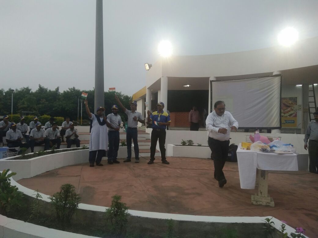 BPCRetailVijayw's tweet photo. Parivartan- DSM/W Training organised at BP Paritala, Krishna District, Vijayawada Territory😇
@BPCLRetail @singh @Ravi @34 @Prakash1991970 https://t.co/qF8qIJa4FJ