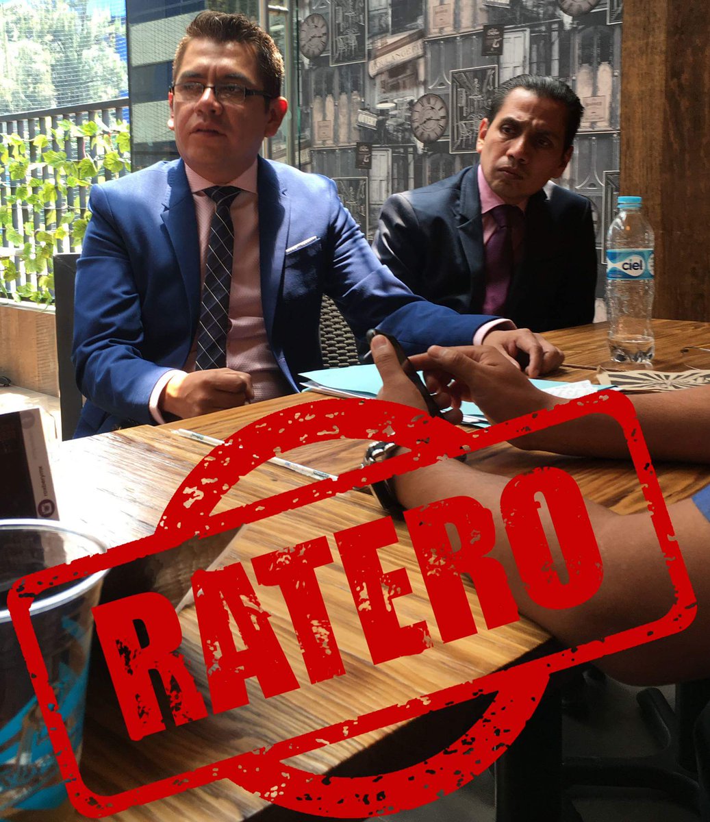Ricardo_Alemi's tweet photo. ⚠️No se dejen sorprender.⚠️

Estas personas defraudan estudiantes vendiendo graduaciones y viajes de generación.

@IPN_MX @UCAD_MX https://t.co/Nf00zKC46r