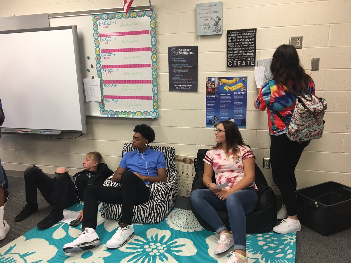 KWoodfordAHS's tweet photo. Great first day at AHS sophomores! https://t.co/hm48KdvNO1