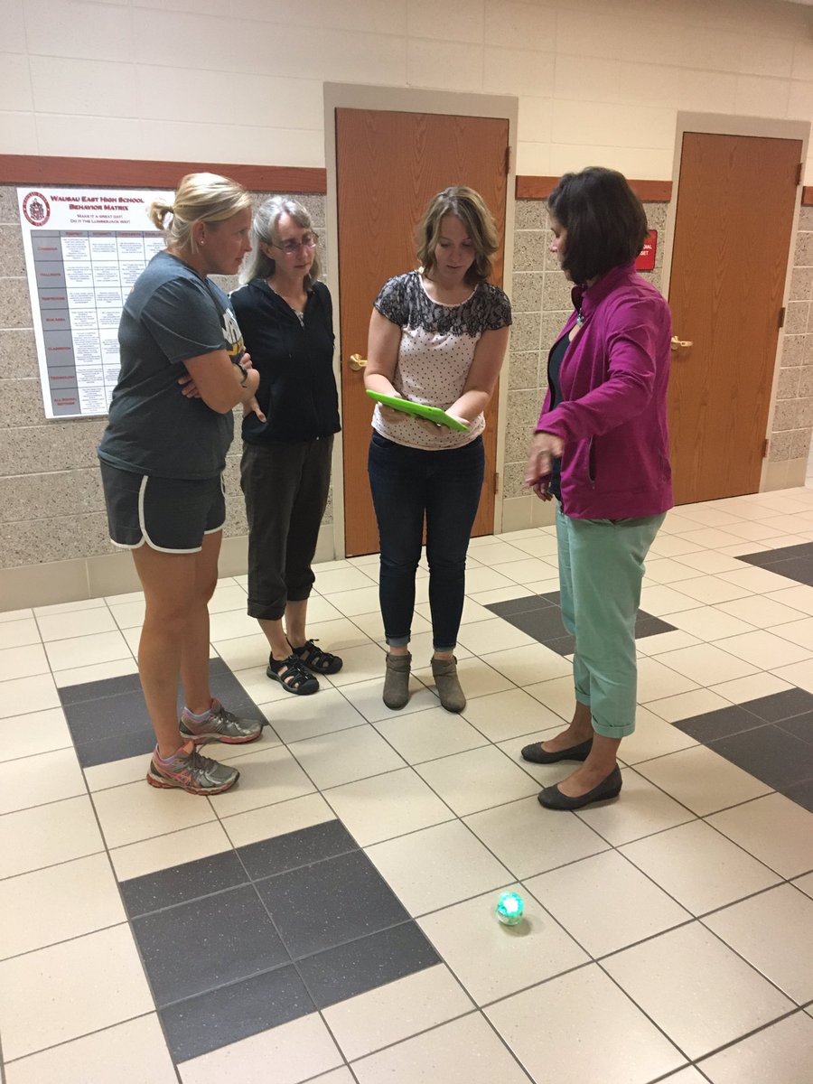 MrsTrollop's tweet image. Coding with Sphero! @stumpteacher #WSDTechSummit