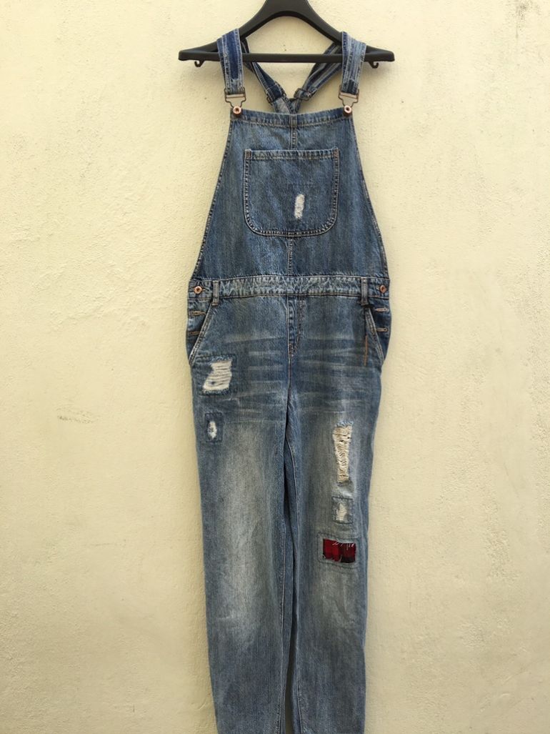 GoTrendiermx's tweet photo. #TrendierAlert 90's ARE BACK!✌️Mira prendas únicas de este estilo aquí -> https://t.co/xqvPCdPYAf ✌️ #fashion #shop #ootd https://t.co/WpVfGBnSgV