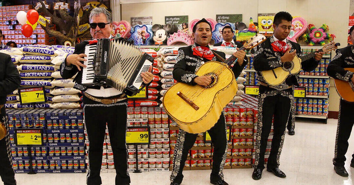 GTUniverseINC's tweet photo. #HispanicHeritageMonth is coming up &amp; we're celebratin w/ fun events! you could win a free gift card, see how here: https://t.co/rWfBg1gbWQ https://t.co/CwMxEOYQSV