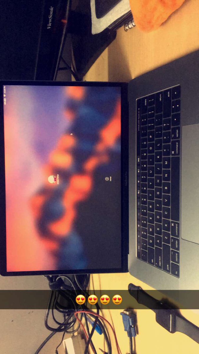 armaancrockroax's tweet image. Bug bounty has changed my life! Making my every single dream come true! #macbookpro2017 thanks @Hacker0x01 @Bugcrowd #bugbounty 😍