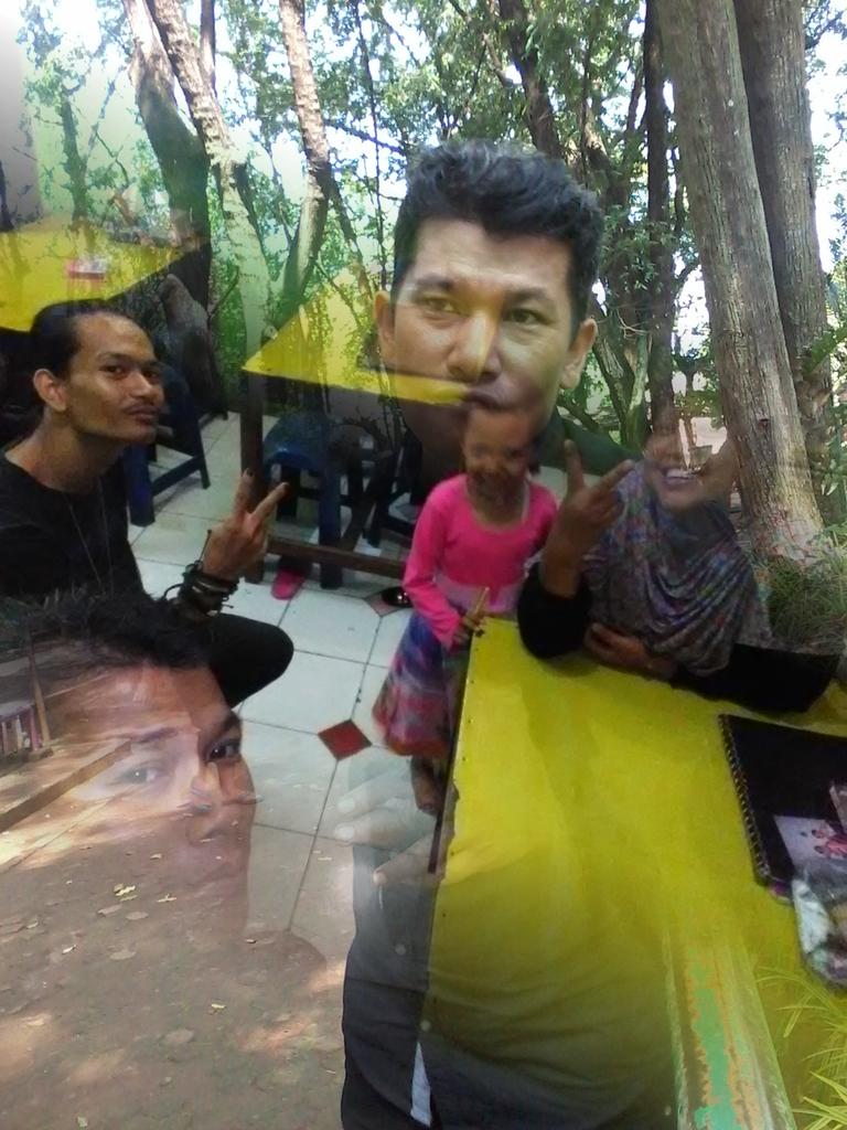 s_assri_solo's tweet photo. Kompakan kita 😁😂🙆
#waroeng #sate #assri #solo https://t.co/ethQusfHeA