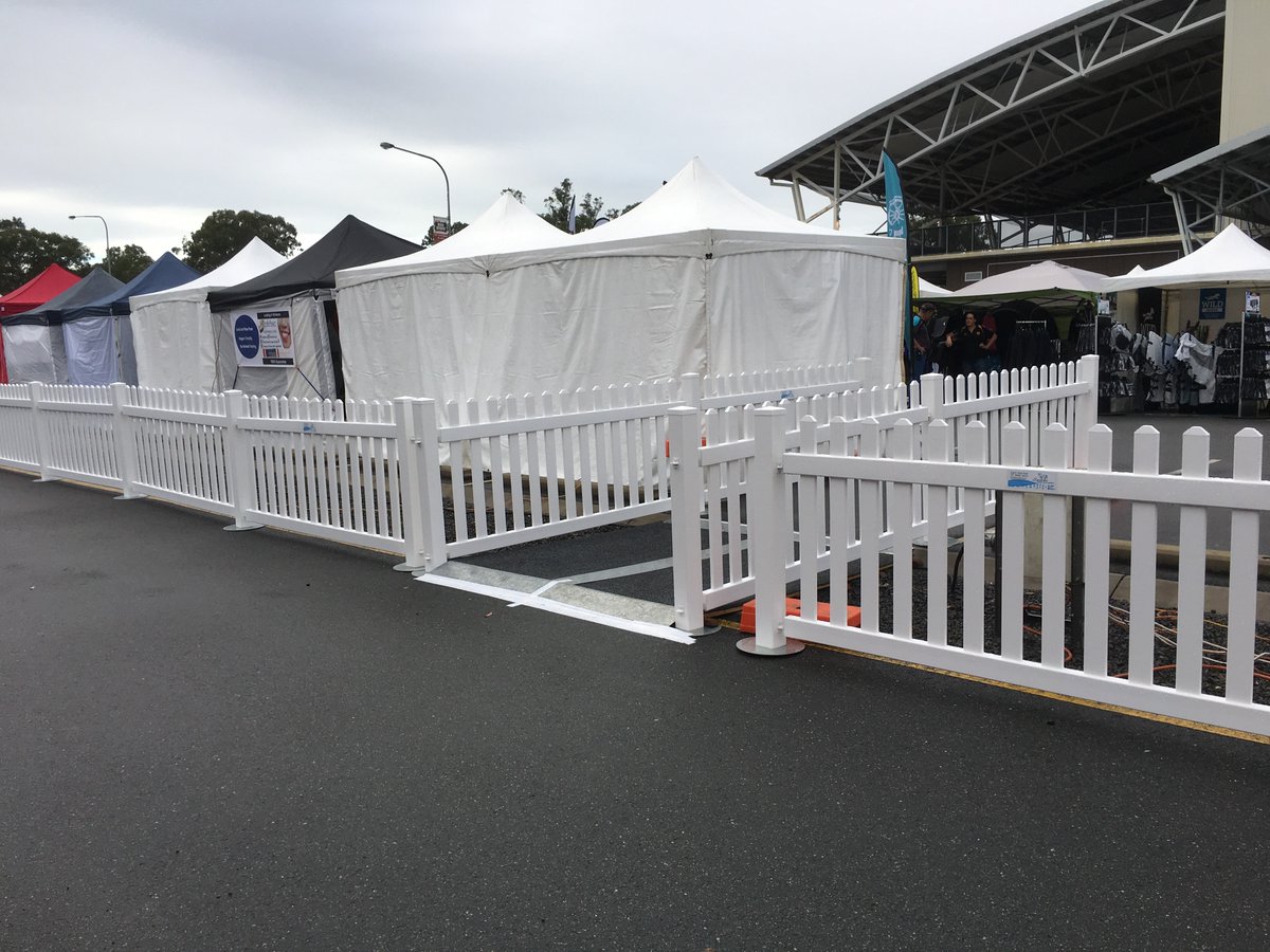 SolutionsEquine's tweet photo. Portable Picket PVC Fencing - great for any event! #pvcfencing https://t.co/kBIpP6ynJ1