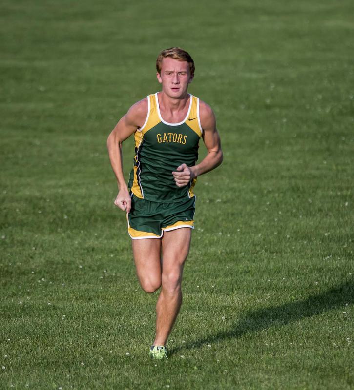 NWHPreps's tweet photo. Crystal Lake South's Jack Becker is ready for a big senior year in cross country. https://t.co/yZvhgQw2yY https://t.co/JTLoc6aHuU