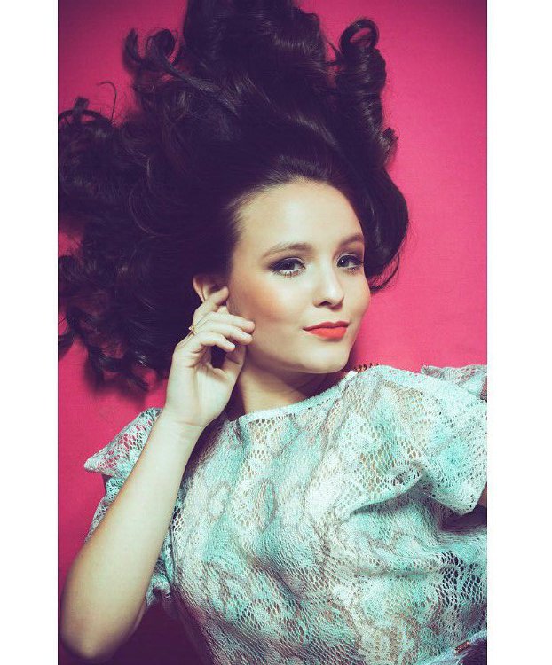 #UPTourLM te amo larissa manoela me nota linda <a href="/larimanoela/">Larissa Manoela</a>