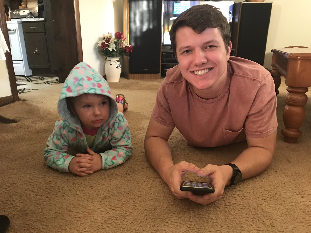 ErinMorgann's tweet photo. love these two so much🤗 https://t.co/br33IZdDba