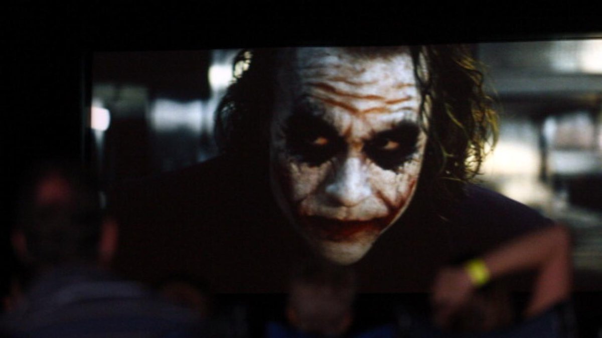 HuyLam8's tweet photo. This might be good :| RT @VICE: Martin Scorsese is producing an origin film about the Joker: https://t.co/eUcF6rs3Ya https://t.co/WqdxDRgXjx