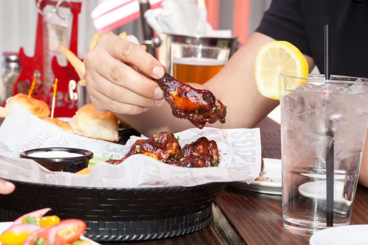 RockandBrewsBP's tweet photo. Wing Wednesday!! Best wings in town!! Happy Hour Monday-Friday 3pm-6pm! #wings #bbq https://t.co/eQjXLFtw8k
