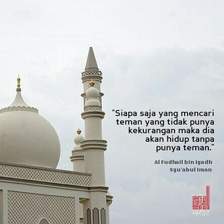 .
Kesempurnaan itu hanya milik Allah
.
Jika kita terus mencari yang sempurna, kita tidak akan pernah mendapatkan teman
.
Bersyukurlah denga…