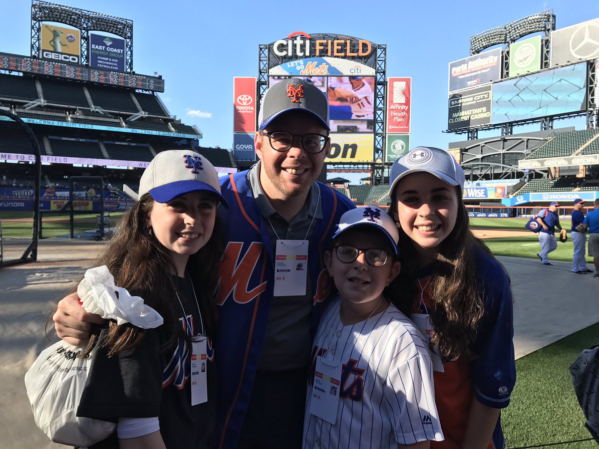 EDF_NYG's tweet photo. #nikonmets https://t.co/cJobc7wvcm
