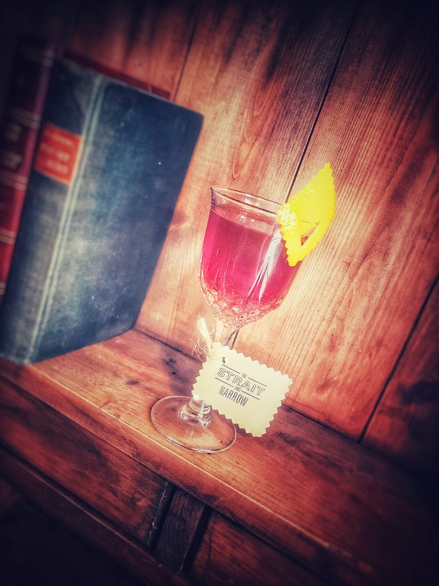 StraitandNarro's tweet photo. #StraitUpMix #sneakpeak
.
Sloe Jamz
.
@distillery209 Gin / Sacred Sloe Gin / Strawberry Punt E Mes / Solerno / Absinthe Rinse / Tuaca Mist https://t.co/rKIknThfV7