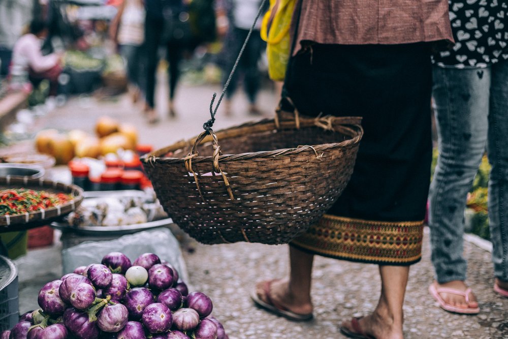 BlueZones's tweet photo. There have been countless studies about longevity diets, but there's one common thread: Eat more fruits and veggies. https://t.co/6TTySuYWBw https://t.co/5JgnwYV6M1