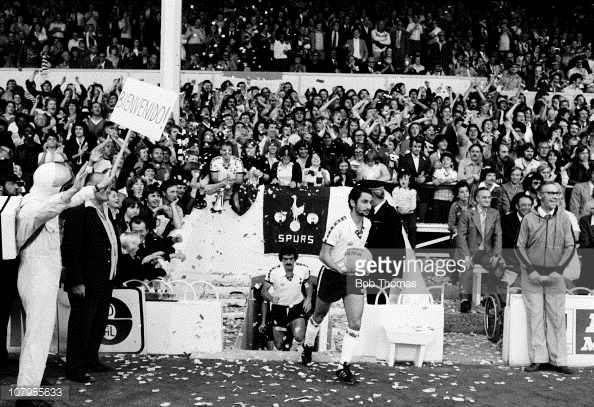 thfcnostalgia's tweet image. 📷 OTD 1978 This match was the first at White Hart Lane for @osvaldooardiles and Ricardo Villa and welcomed in a hail of tickertape. #COYS