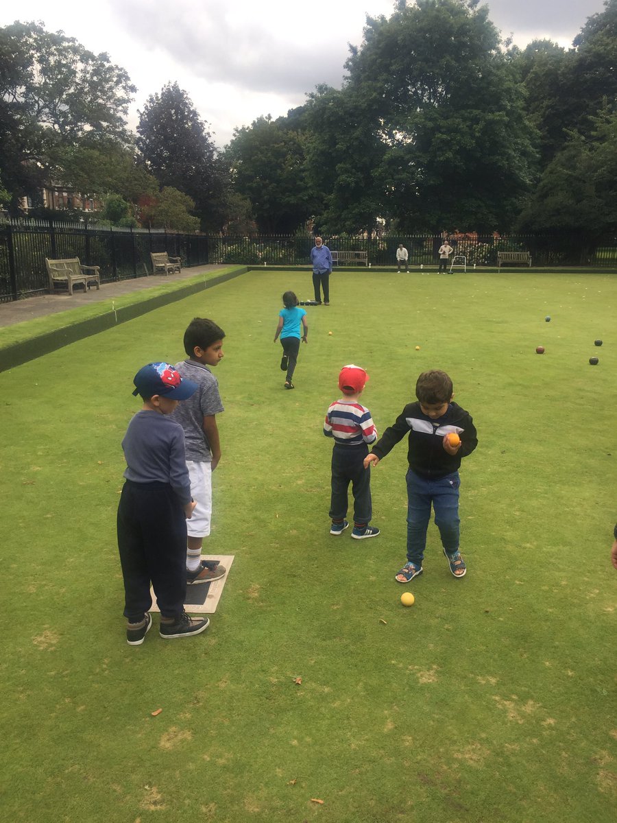 AnnaOutandAbout's tweet photo. Great event at #PlashetPark this afternoon! #PlashetLawnBowls #NewhamCommunity @EastsideCH @activeNewham @eastedgesisters @NewhamLondon https://t.co/elVd5Q69XE