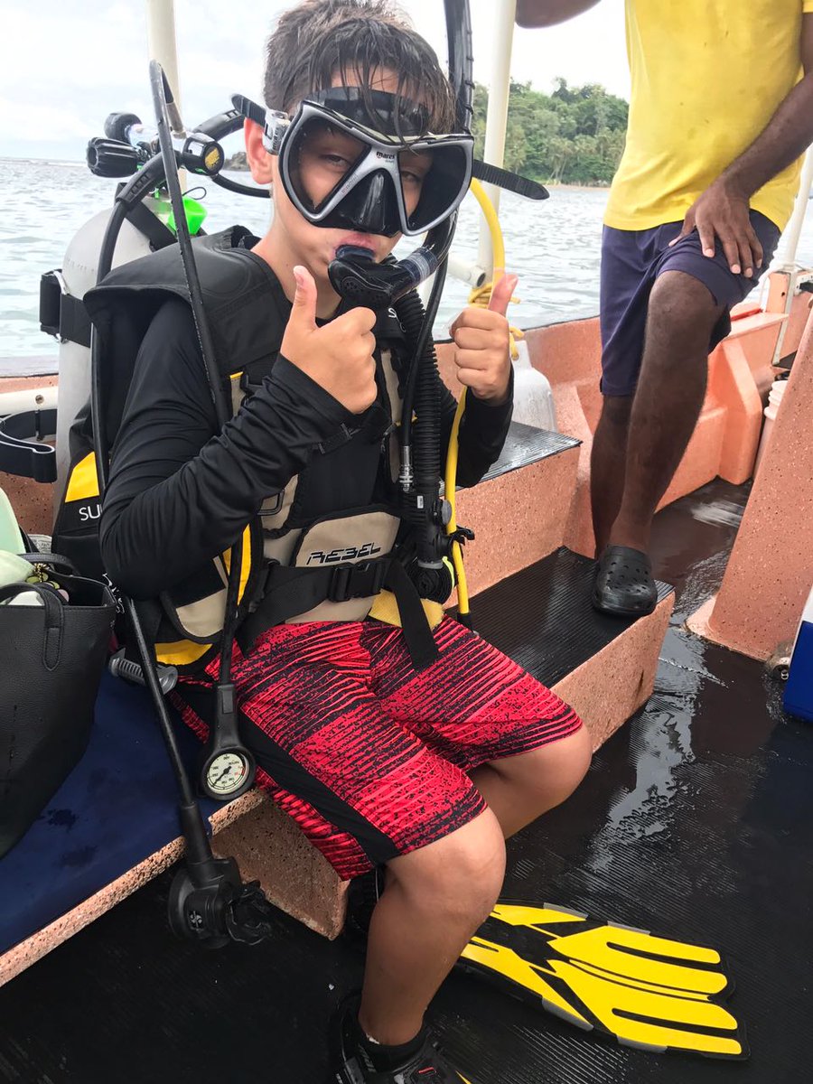 <a href="/sociopate82/">Rodrigo</a>  Mi querido Rafael ha tomado clases  buceo en Atlántico y ya lo certificaron. Está muy feliz con el nuevo logro. <a href="/AndoenPanama/">Ando en Panamá</a>
