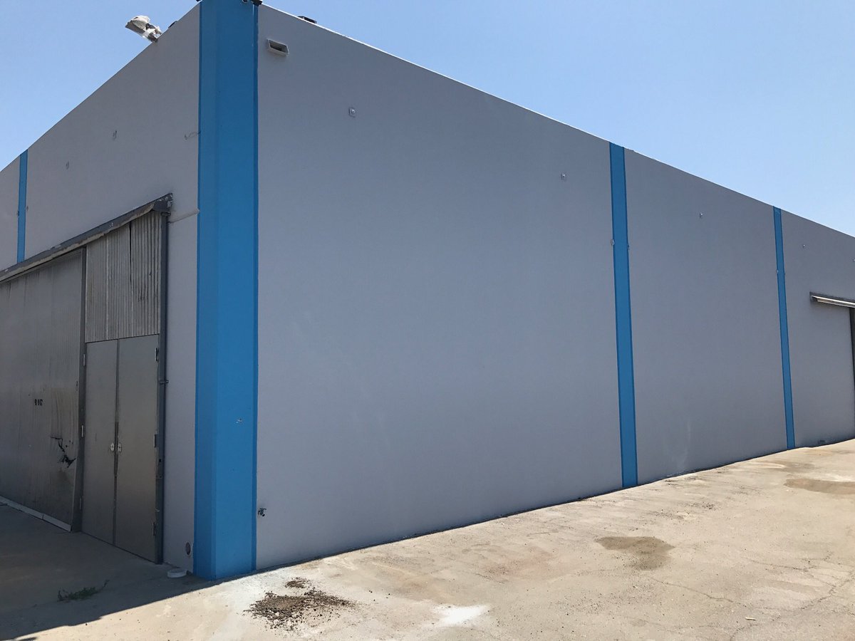 EvolveProjectLA's tweet photo. Calling all artists. Imagine your art on these walls. DM us with a link to your portfolio. 

#art #streetart #urbanart #LosAngeles https://t.co/1lcHJ3r3XW