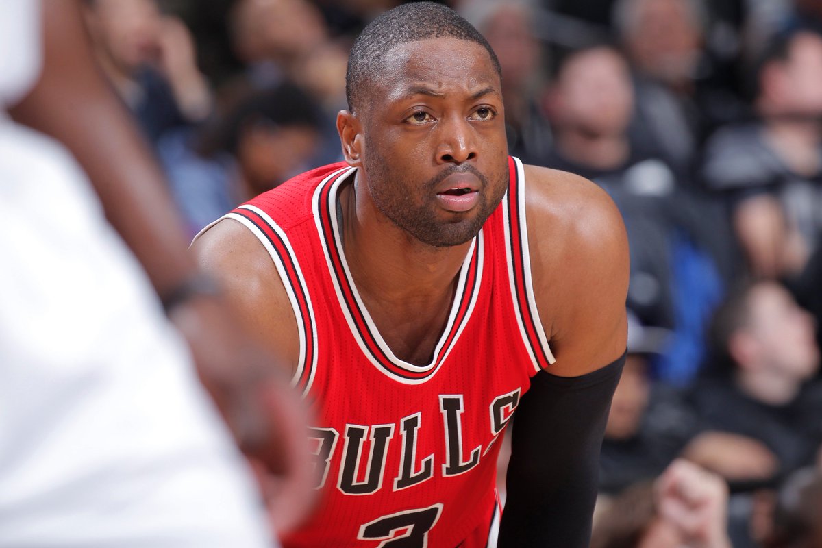 d wade bulls jersey