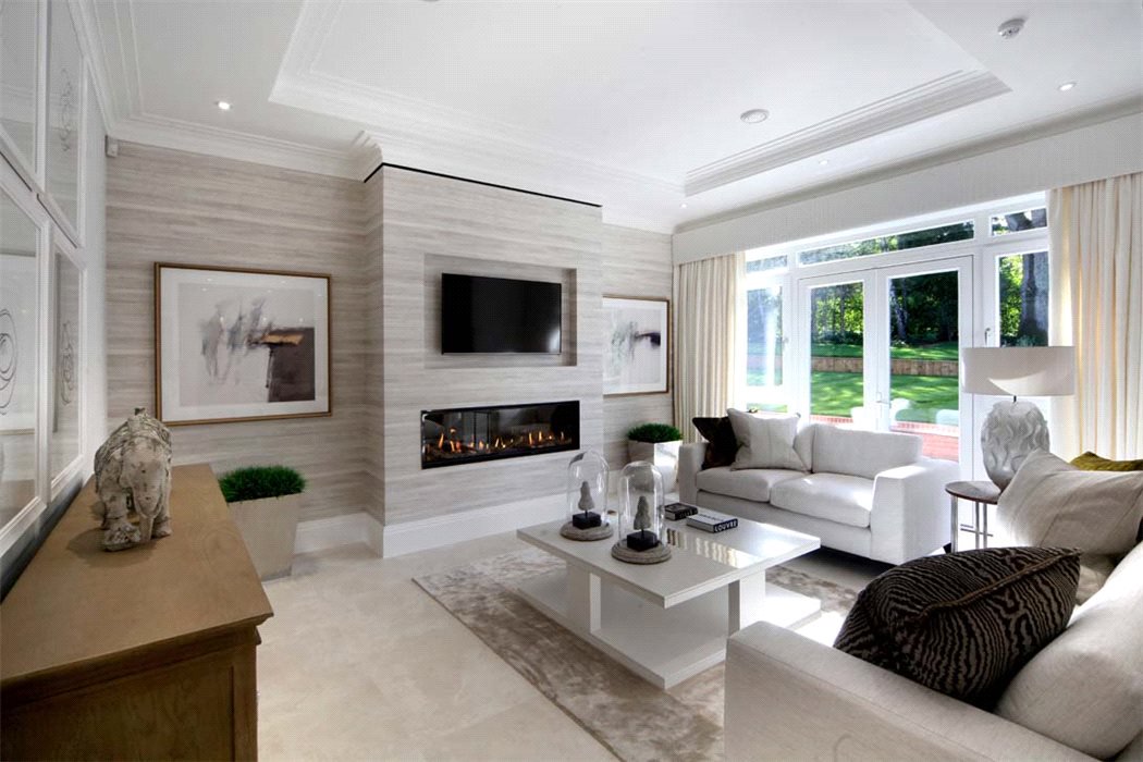 knightfrank's tweet photo. #Larksmead is on Titlarks Hill Rd, one of the most highly regarded #residential roads in #Sunningdale, #Ascot https://t.co/e630IfKQn6 https://t.co/kSUI40k5EK