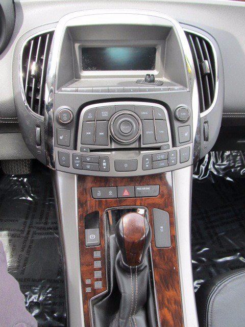 HeckleyAuto's tweet photo. Our Buick has a leather interior loaded with features!
#buick #forsale #shoplocal #fortwayne #northeastindiana #woodburn https://t.co/FGO5a7BPMO