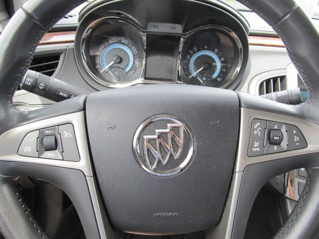 HeckleyAuto's tweet photo. Our Buick has a leather interior loaded with features!
#buick #forsale #shoplocal #fortwayne #northeastindiana #woodburn https://t.co/FGO5a7BPMO