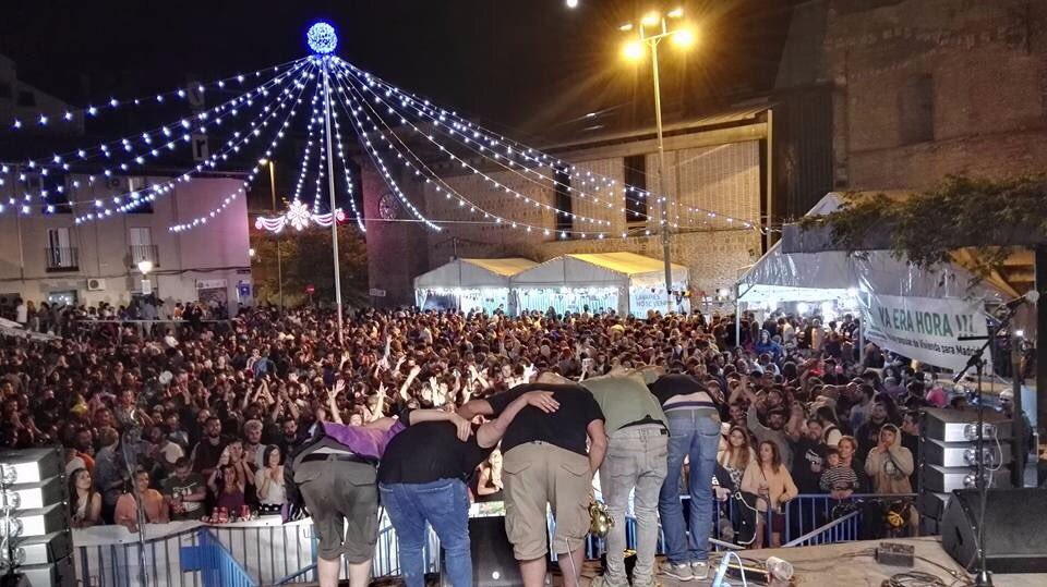 LVK_SOUNDSYSTEM's tweet photo. Tras ganar el año pasado el concurso de @tapapies, este año hemos abierto las fiestas populares del barrio. Gracias #Lavapies. Saluzzz!!! https://t.co/oEzA4m0XDX