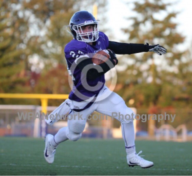 Kamiak_Football's tweet photo. Football season is right around the corner🏈🏈🏈 Come support the 2017 Knights next Thursday, the 31st  at home vs. Bishop Blanchet‼️ https://t.co/EqSS9nZpeL