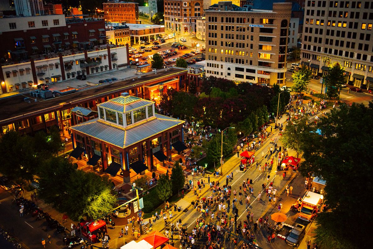 visitchatt's tweet photo. What's fun &amp; free to do in #Chattanooga? Head to @NightfallCHA this Friday to catch the last concert of the season. https://t.co/jMQn6eqaOV https://t.co/WY7l8kNqan