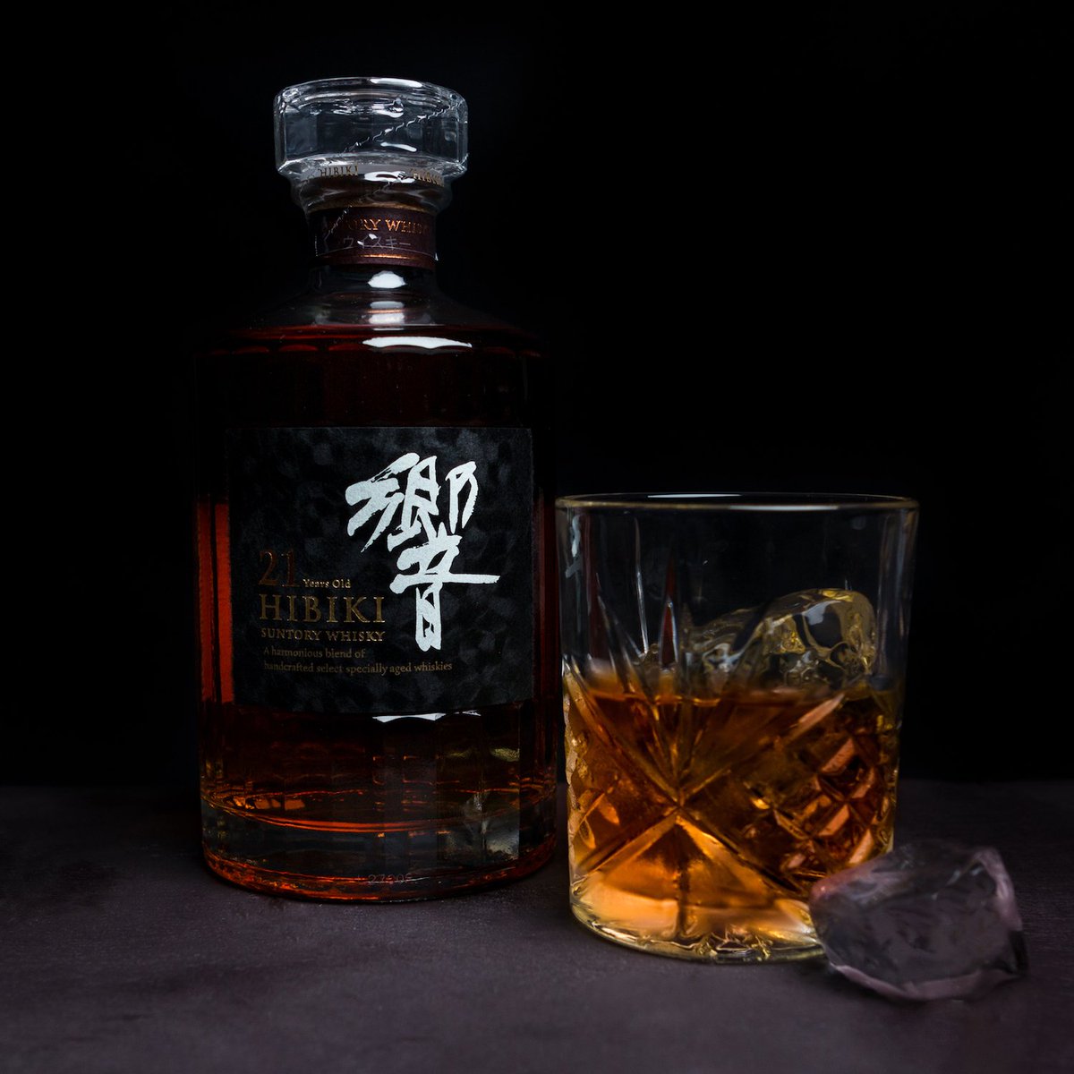 AzabuMiami's tweet photo. 21 year old @SuntoryWhisky Hibiki reflects the craftsmanship and delicate nature of the Japanese culture. #AzabuMiami #StantonSoBe https://t.co/IEgiKnG2jm