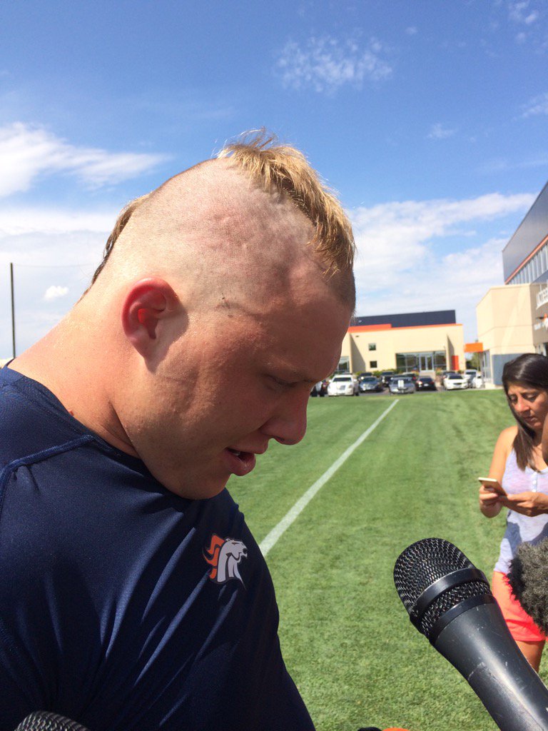 Patrick Graham Twitterren Garett Bolles Shows Off His