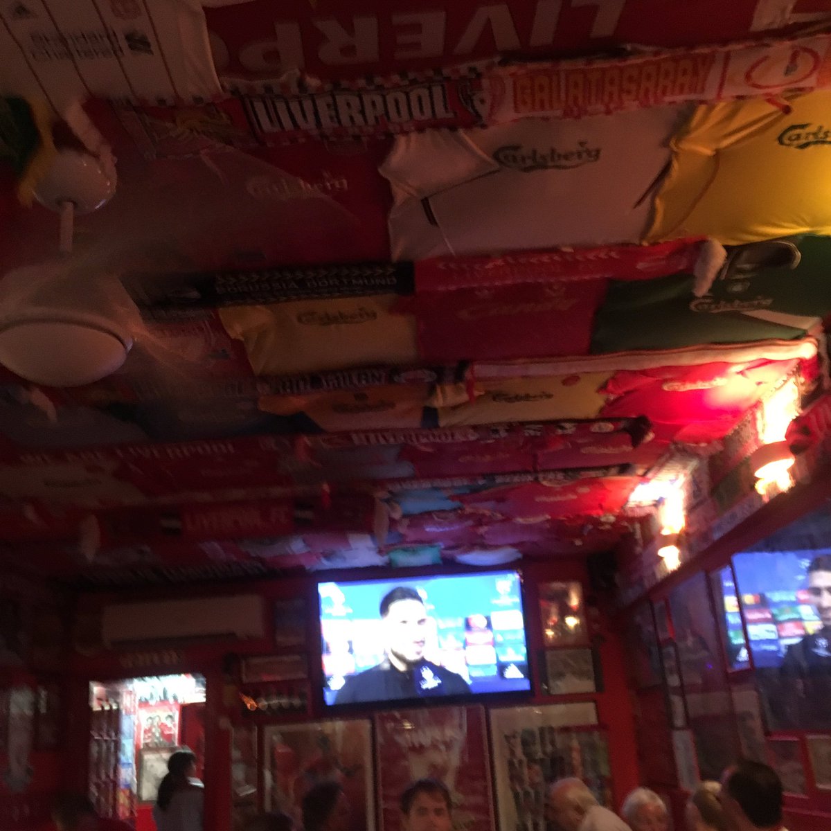 teeth_turkey's tweet photo. Well if I can't be at the game watch t in #Shanklys #salou #thekirkbyfusiliers https://t.co/9oF91nTw6r