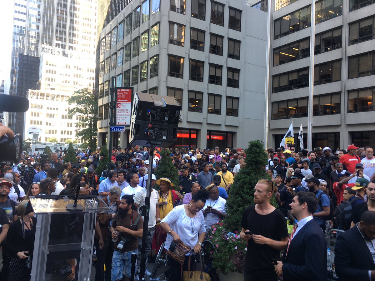 NYjusticeleague's tweet photo. The @NFL @nflcommish better pay attention cuz the people are showing up!!!!!! #NoKaepernickNoNFL #ImWithKap https://t.co/MhDbEsA8hx