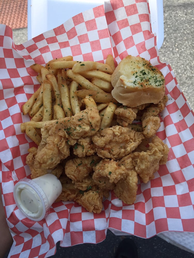 BookThatTruck's tweet photo. THURS #THETACKLEBOX 959 Seward #Hollywood 90038 #LUNCH OPEN 11:30-2:30PM https://t.co/qhU17BPIR8