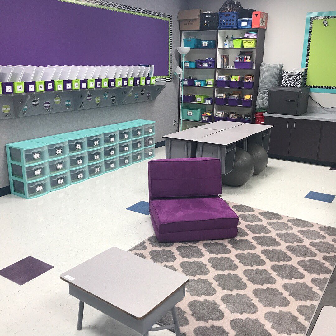 Miss Kerr tweet media