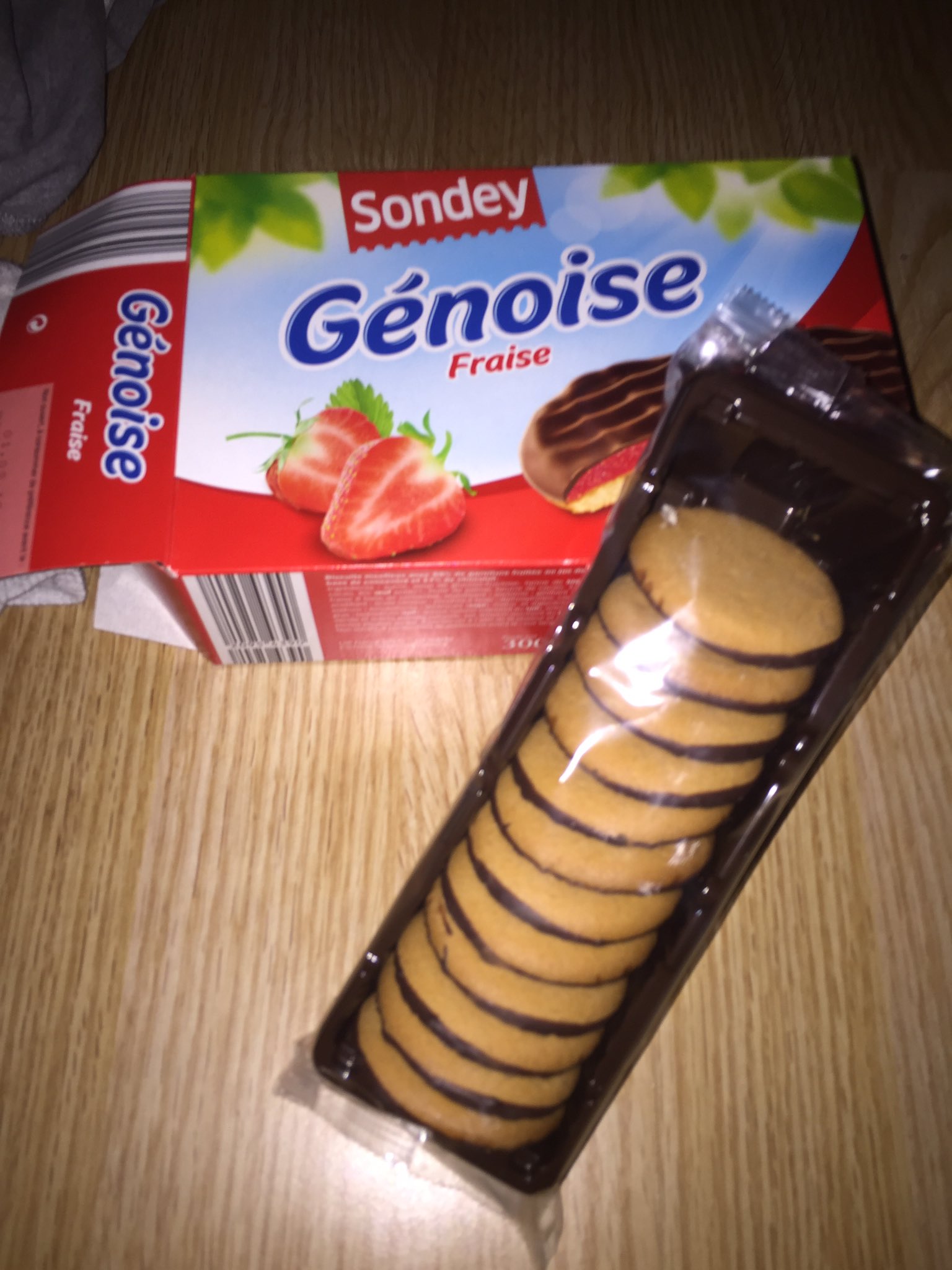 C L I N E Lidlfrance Bonsoir Lidl Il Me Manque Des Gateaux Dans Ma Boite De Gateaux Sondey Les Geniuse Fraise Sans L Avoir Ouvert Pouvez M Aider T Co H3i6aj6j9s C L I N E Lidlfrance Bonsoir Lidl Il Me Manque Des Gateaux Dans Ma Boite De Gateaux Sondey Les Geniuse Fraise Sans L Avoir Ouvert Pouvez M Aider T Co H3i6aj6j9s